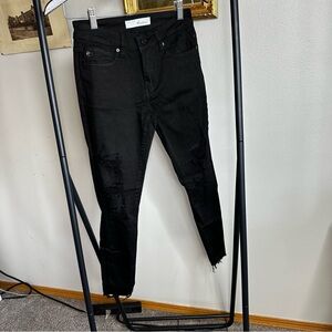 KanCan Black Distressed Ankle Skinny Jeans 🦄